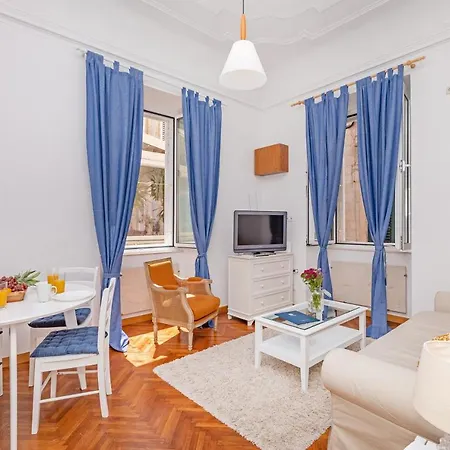 Apartment City Buzz By Irundo *